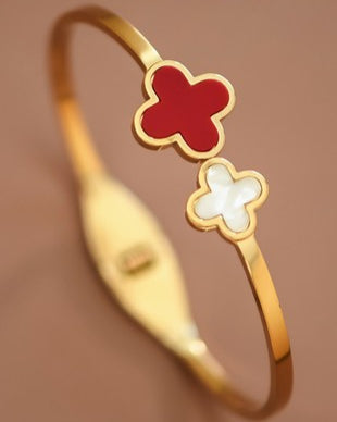 Poppy Clover Bangle