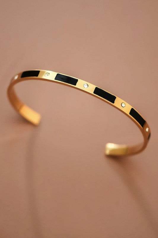 Noir Edge Cuff