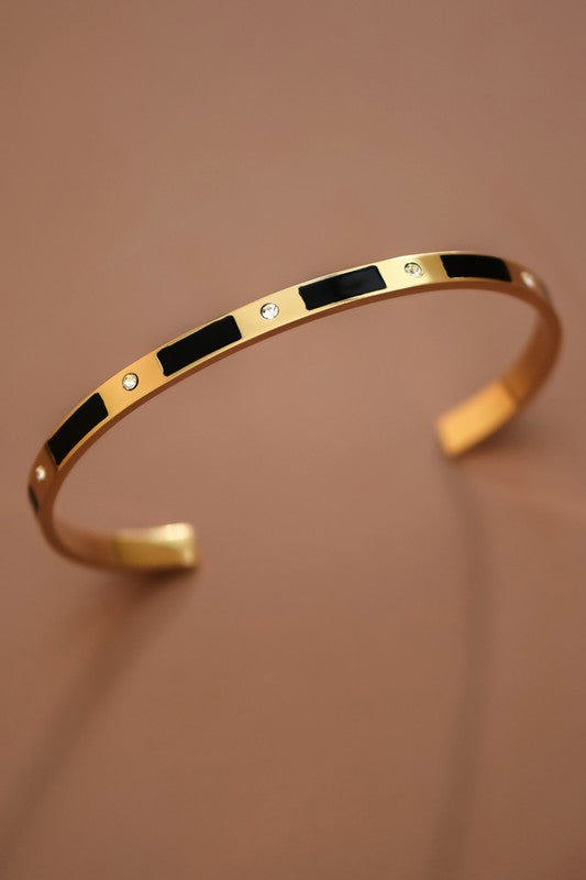 Noir Edge Cuff