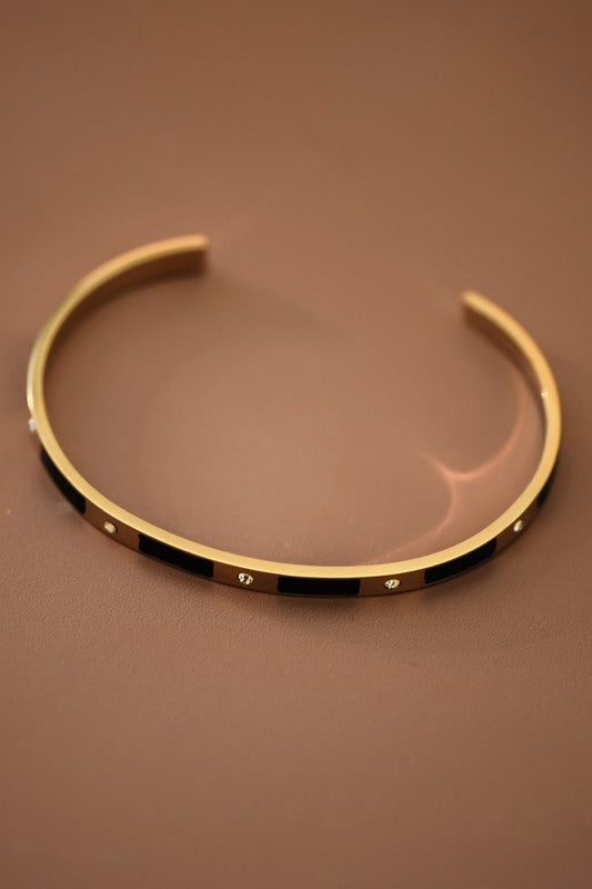 Noir Edge Cuff