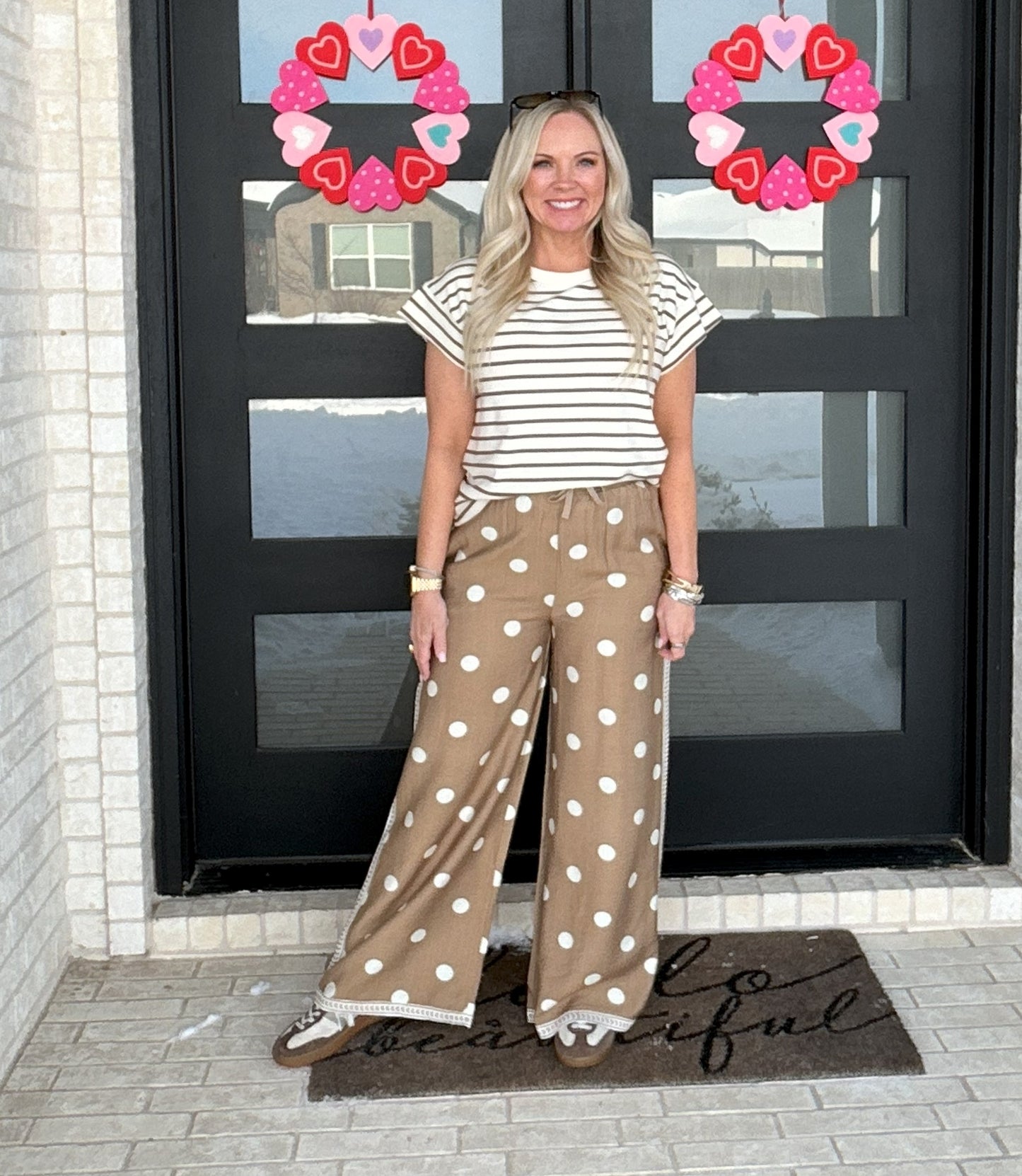 Stripe & Style Tee-Taupe