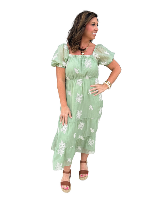 Women's Midi Dresses Elegant & Versatile Styles | MACA Boutique Women's Midi Dresses Elegant & Versatile Styles | MACA Boutique