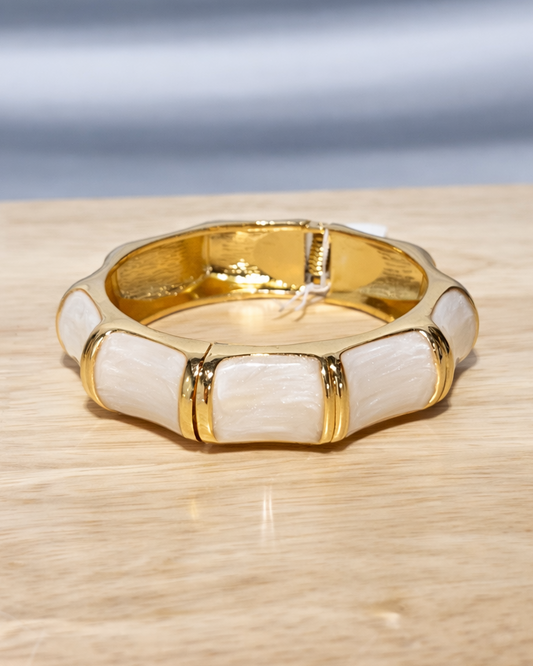 The Ivory Frame Cuff