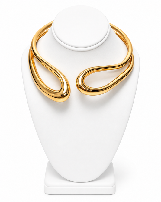 The Sculpted Gold Collar