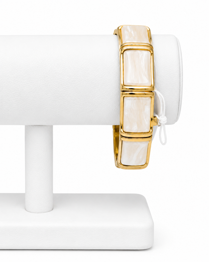 The Ivory Frame Cuff