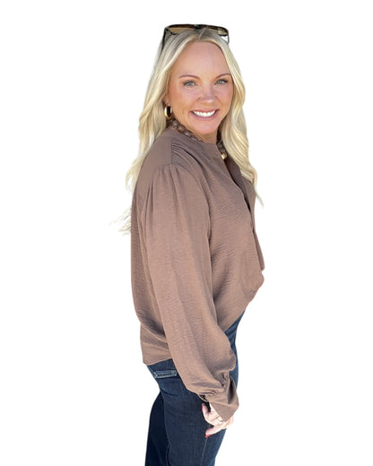 Noted Blouse - Mocha