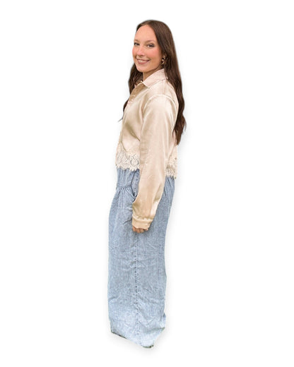 Lace Trim Hem Long Sleeve Top