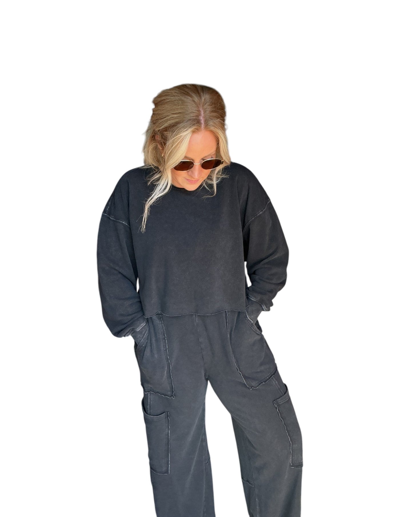 Mineral Wash Raw Hem Sweatshirt - Black