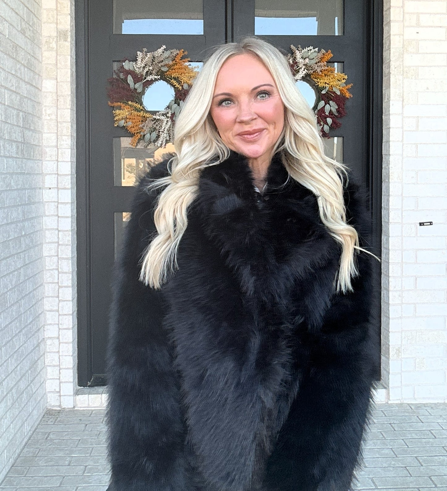 Luxe Loft Faux Fur Jacket - Black