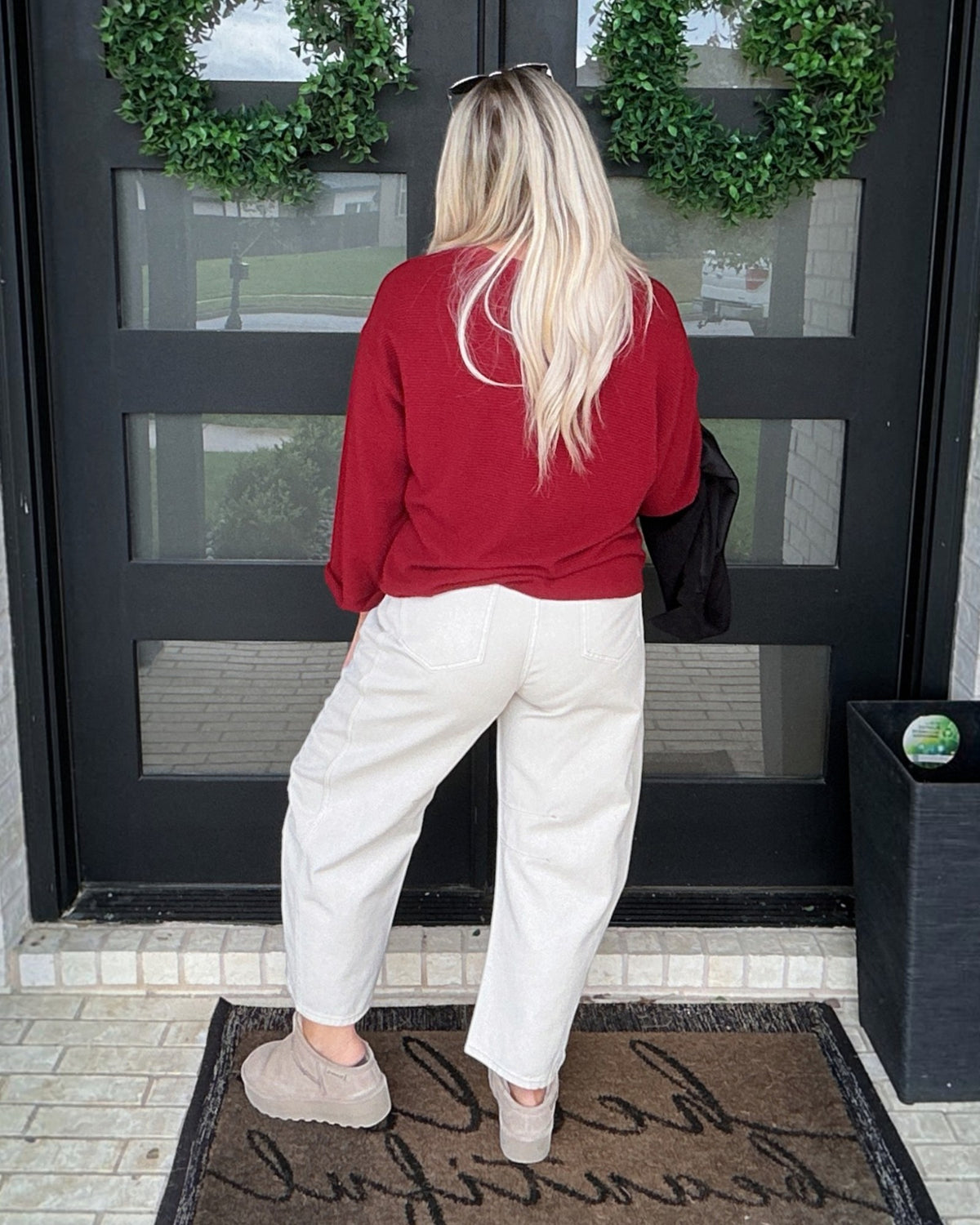 Off the Curve Barrel Jeans