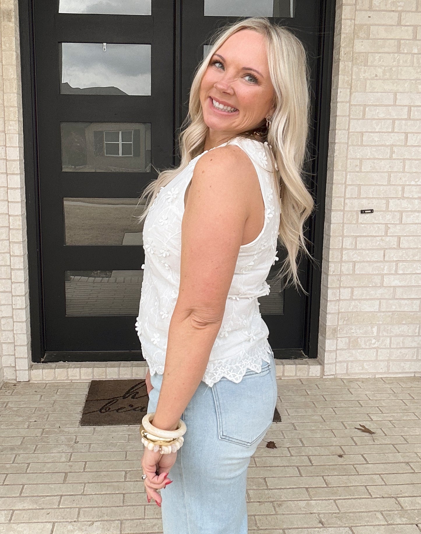 Coastal Lace Scallop Tank - White