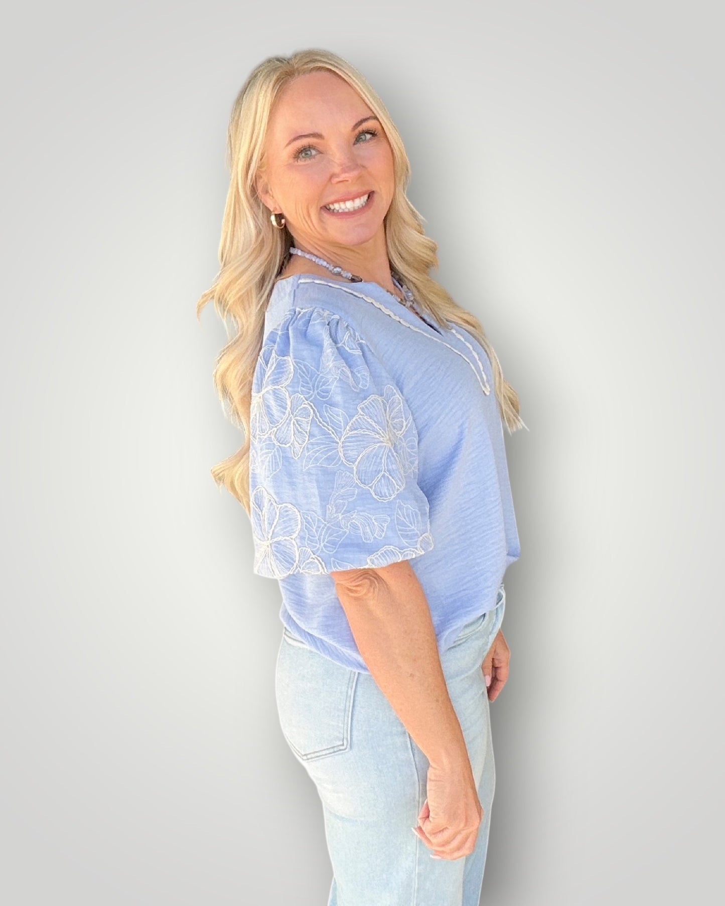 Contrast Bloom Top - Blue