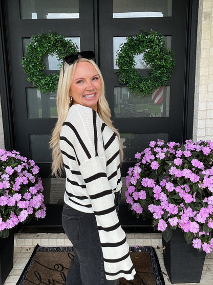 Lightweight Wide-Sleeve Striped Sweater - Black