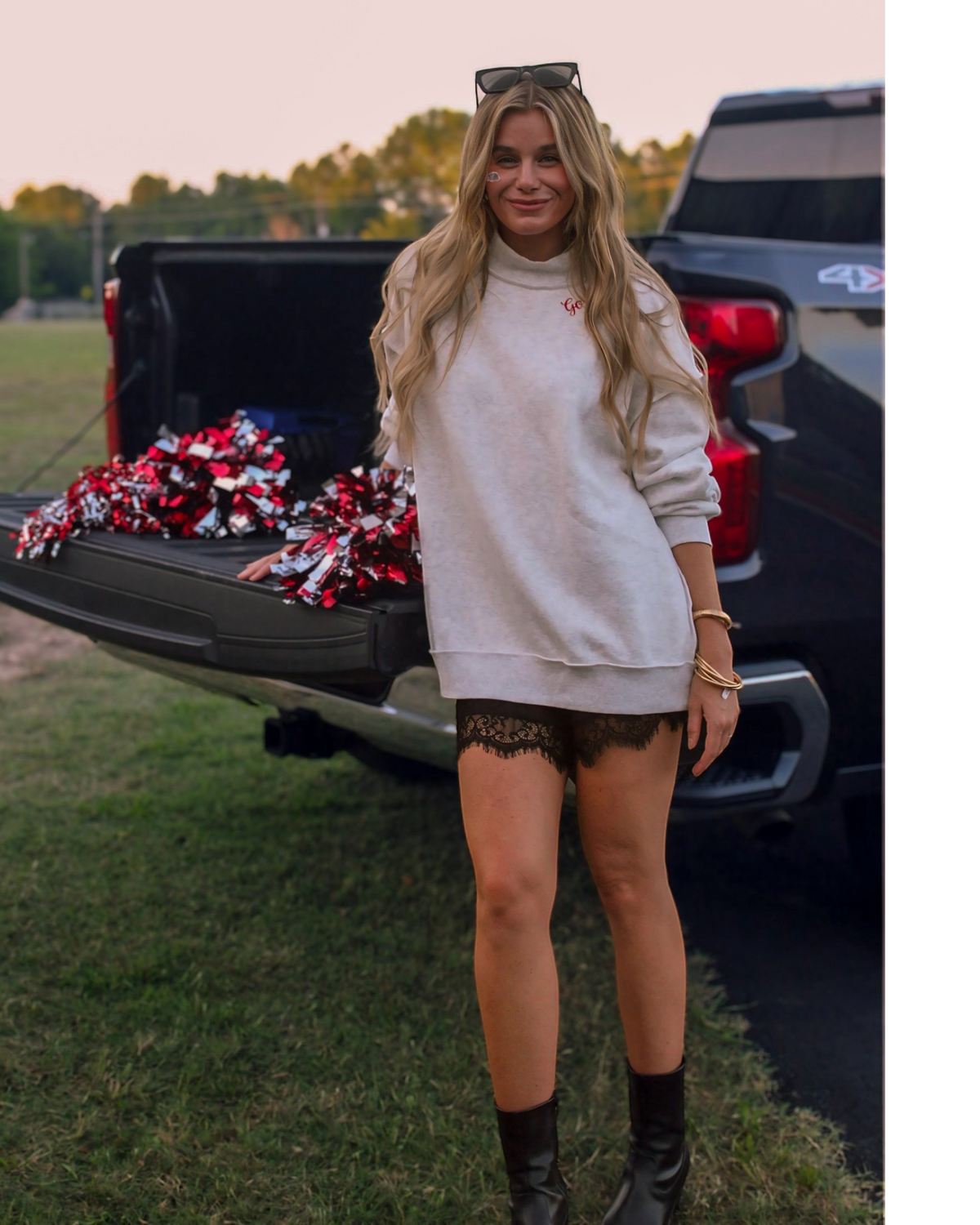 All About Lace Shorts - Black