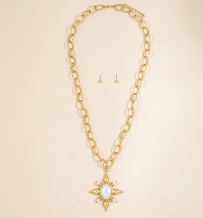 Sunburst Pearl Necklace