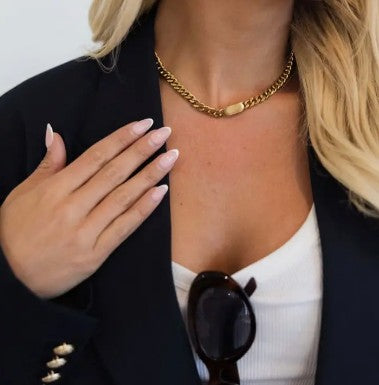 Gold Pendant Necklace